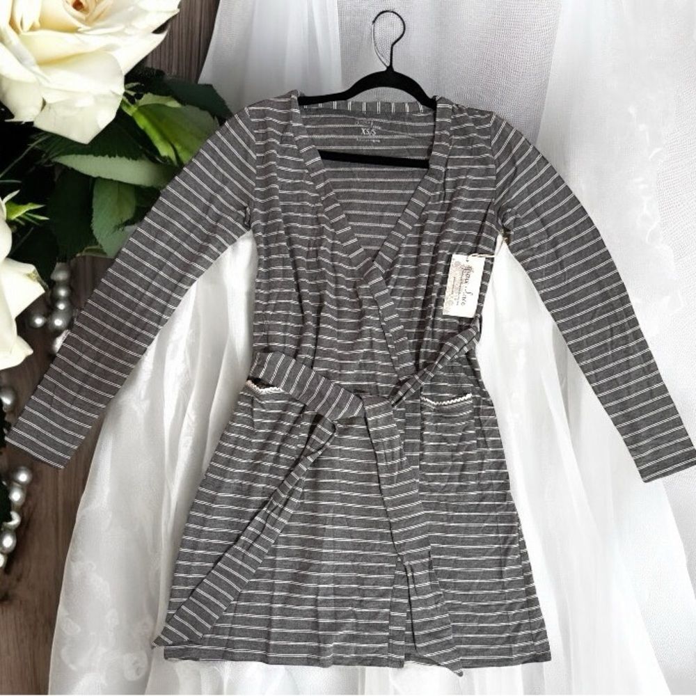 Grace & lace grey Striped Wrap blazer - Picture 2 of 6